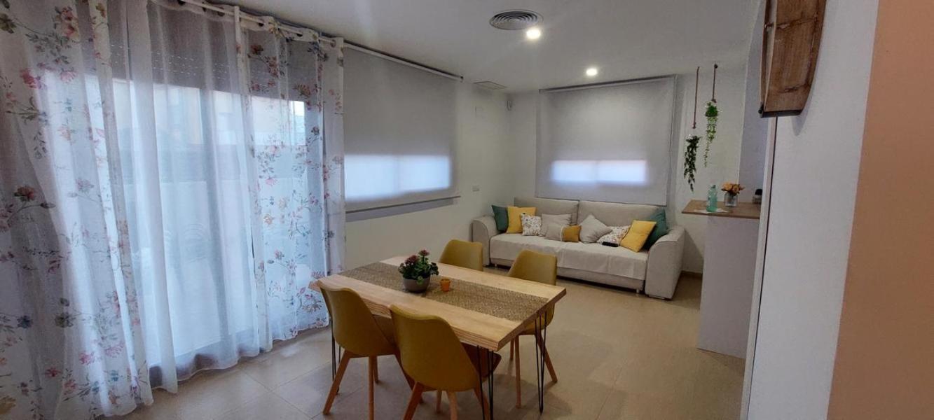 Apartamento Saldonar บินารอส ภายนอก รูปภาพ